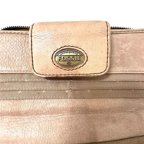 Fossil Multi Color Leather Suede Metallic Patchwork Zip Around Wallet. - Picture 13 of 16